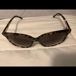 COPY - Bobbi Brown sunglasses